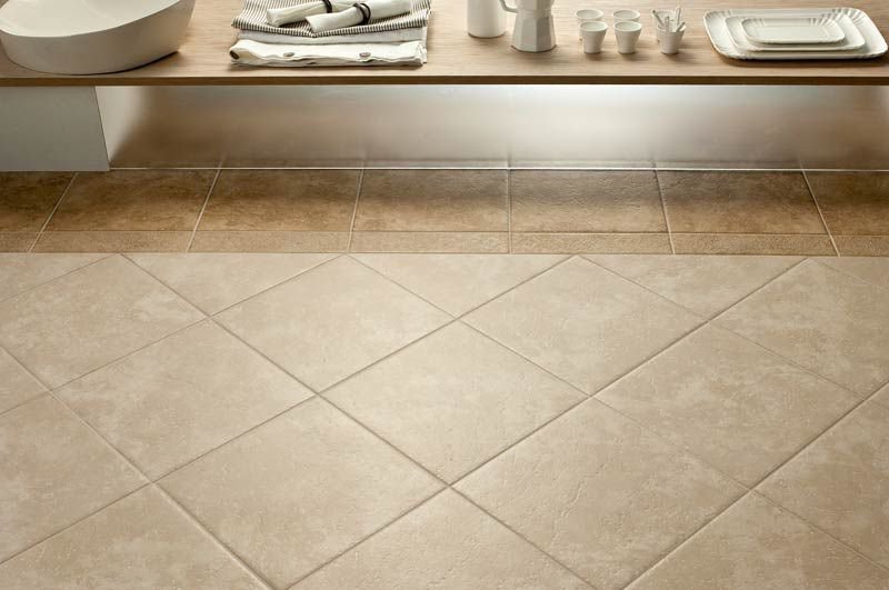 Керамогранит бежевого цвета